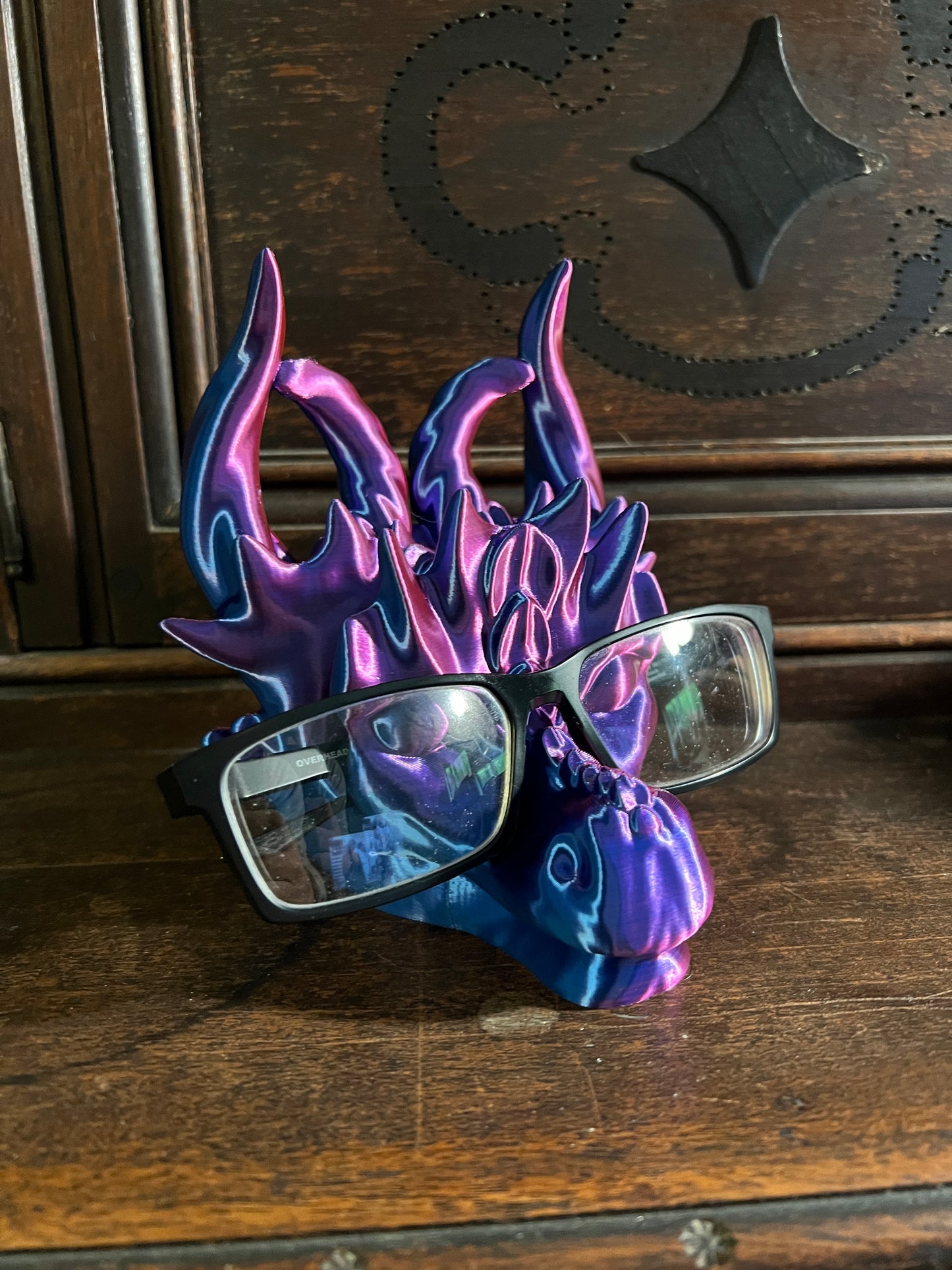 Dragon Glasses Holder, Eyeglass Holder for Dragon Fans